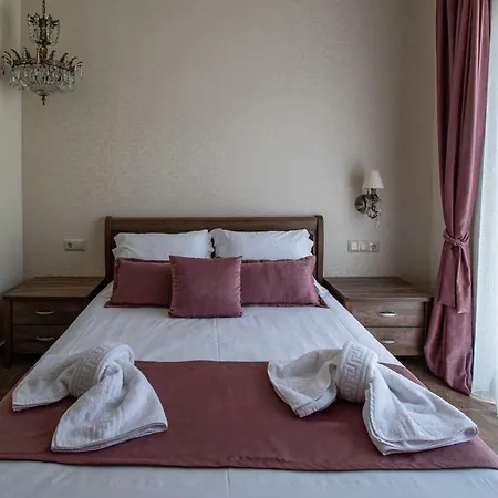 Katerina's Luxury Apartman Liménasz